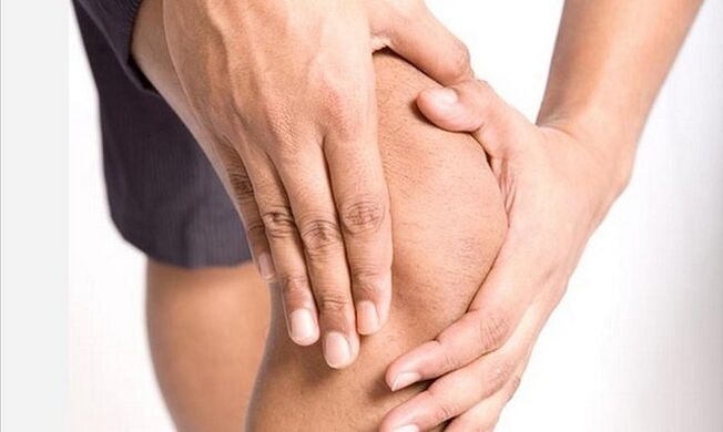 jak odróżnić zapalenie stawu kolanowego od artrozy